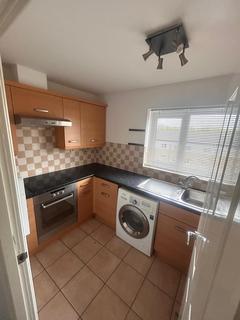 2 bedroom apartment to rent, Crowe Road, Bedford, MK40