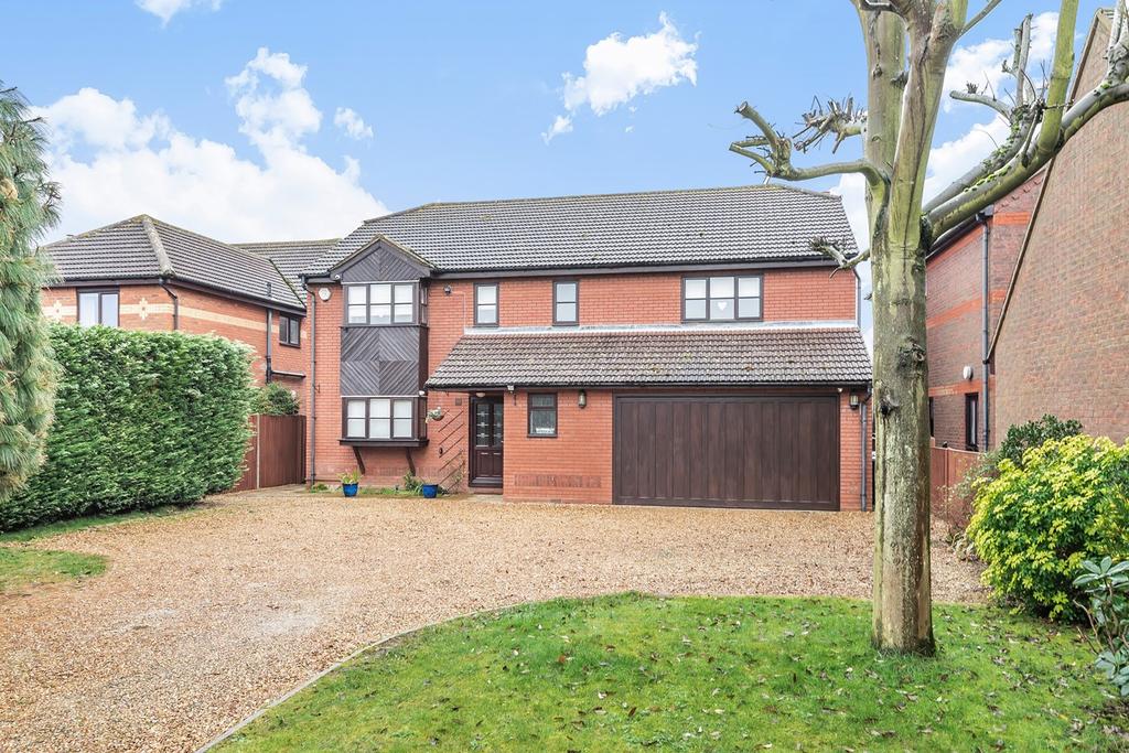 Hitchin Road, Upper Caldecote, SG18 5 bed detached house for sale £