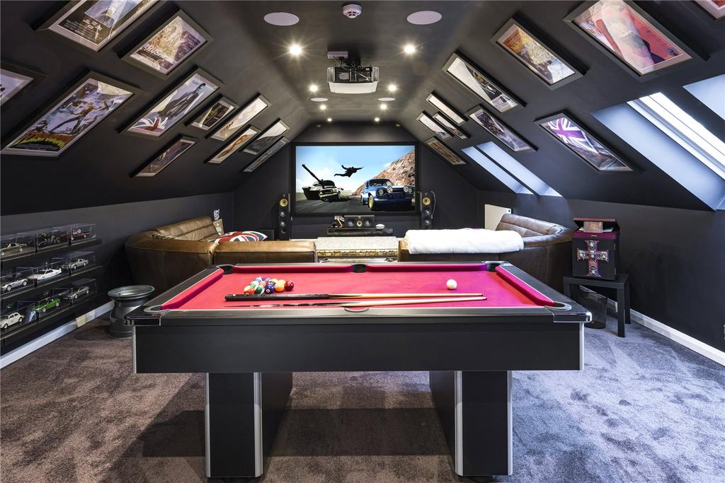 Cinema/Games Room