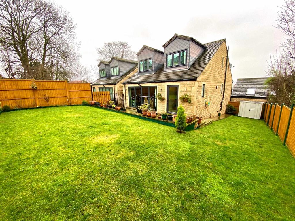 Greenhead Avenue, Dalton 4 bed detached house £340,000