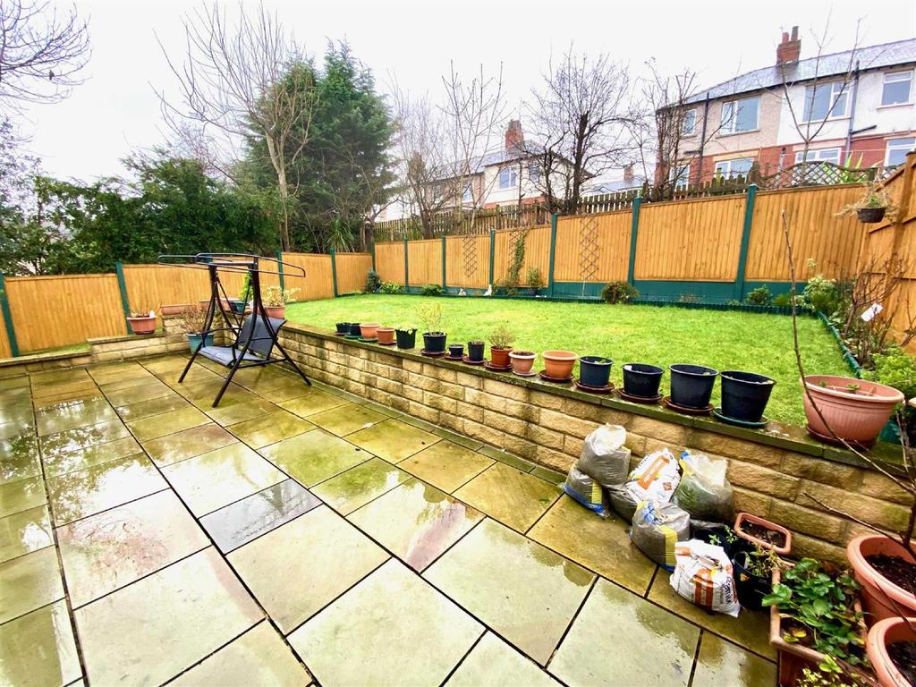 Greenhead Avenue, Dalton 4 bed detached house £340,000