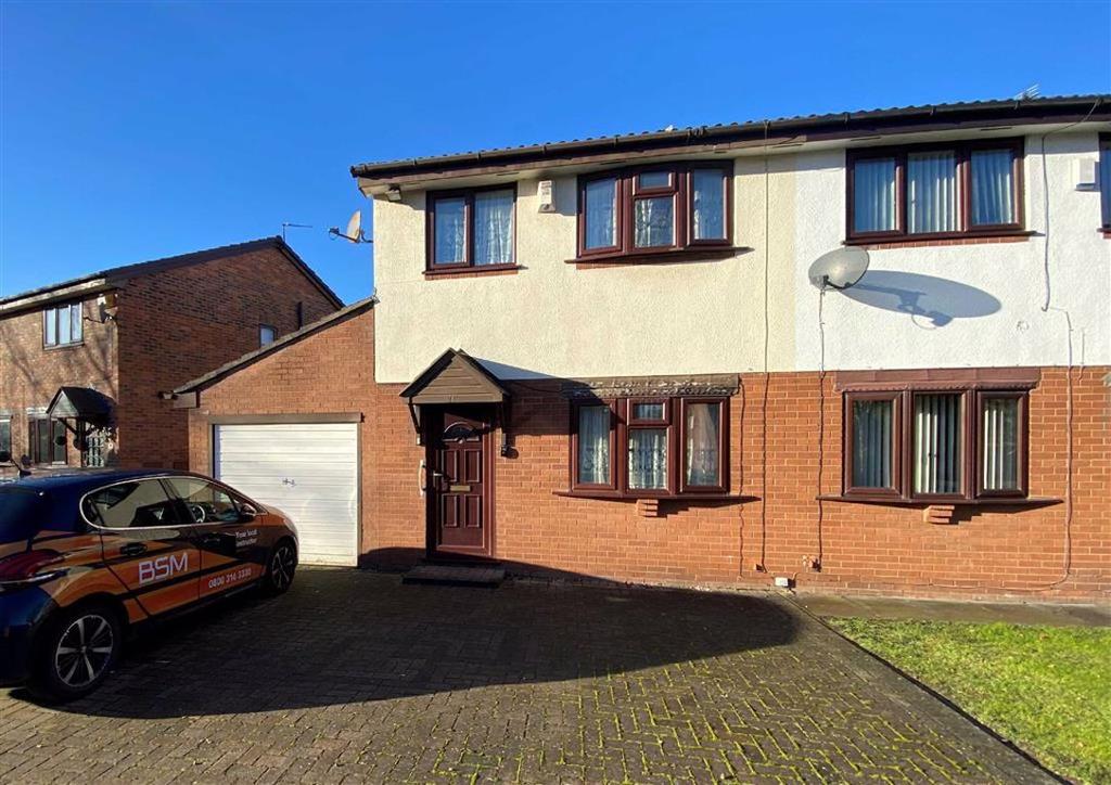 Stephenson Road, Stretford 3 bed semidetached house £250,000