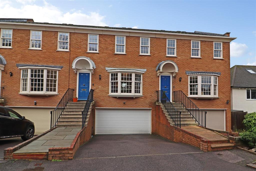 Pendleton Close, Redhill 4 bed terraced house £600,000
