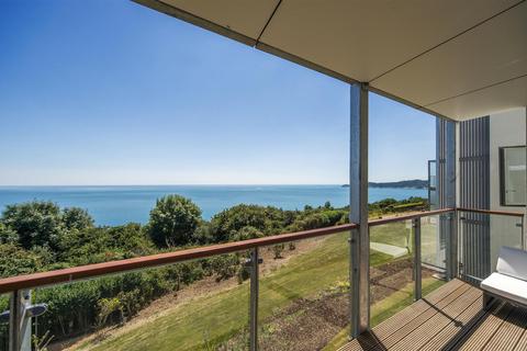2 bedroom apartment for sale - Carlyon Bay