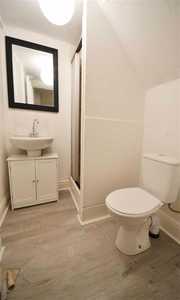 31 Ellesmere Road, Chorlton, Manchester Studio £425 pcm (£98 pw)