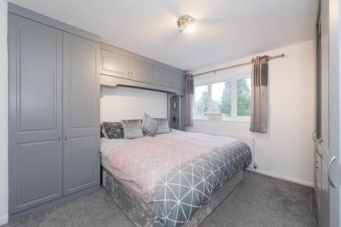 22 Geralds Grove, Banstead, SM7 1NE