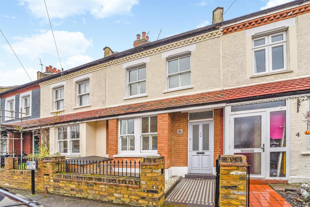 Gould Road, Twickenham 3 bed terraced house £769,950