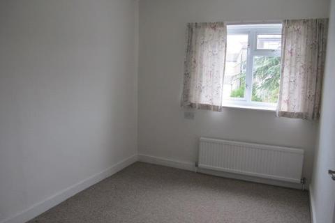 43 Waverley Road, London, E18 1HU