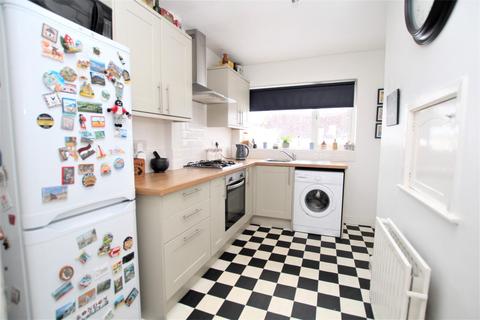 9 Kestrel Mount, Bradford, BD2 4EZ