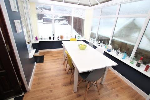 9 Kestrel Mount, Bradford, BD2 4EZ