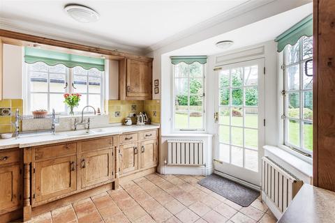 Tillingbourne Cottage Gomshall Lane, Shere, Guildford, GU5 9HB