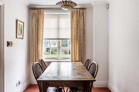 Tillingbourne Cottage Gomshall Lane, Shere, Guildford, GU5 9HB