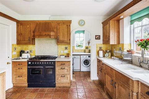 Tillingbourne Cottage Gomshall Lane, Shere, Guildford, GU5 9HB
