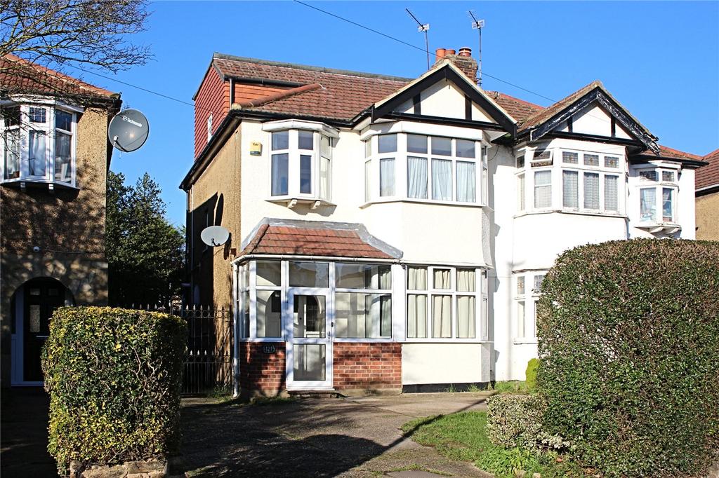 Willow Road, Enfield, Middlesex, EN1 4 bed semidetached house £575,000
