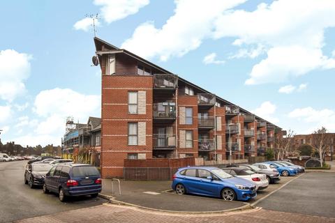 Flat 6, 15 Page Road, Feltham, TW14 8DT