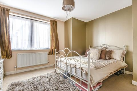 Flat 6, 15 Page Road, Feltham, TW14 8DT