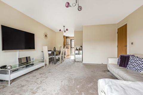 Flat 6, 15 Page Road, Feltham, TW14 8DT