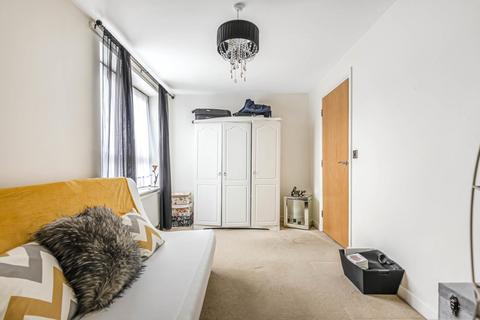 Flat 6, 15 Page Road, Feltham, TW14 8DT