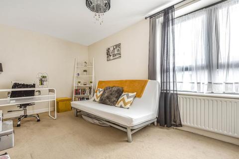 Flat 6, 15 Page Road, Feltham, TW14 8DT