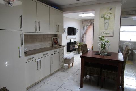 11 Glannant Terrace, Ystradgynlais, Swansea, SA9 1BD