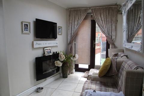 11 Glannant Terrace, Ystradgynlais, Swansea, SA9 1BD