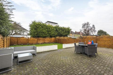 11 Bourne Vale, Bromley, BR2 7JN