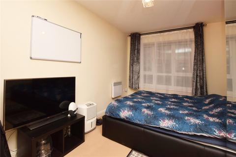 1 bedroom apartment to rent - Flat 2 Omega Court, The Gateway, Watford, Hertfordshire, WD18
