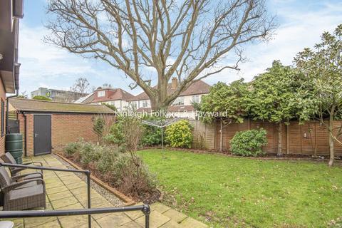 36 Croft Avenue, West Wickham, BR4 0QJ
