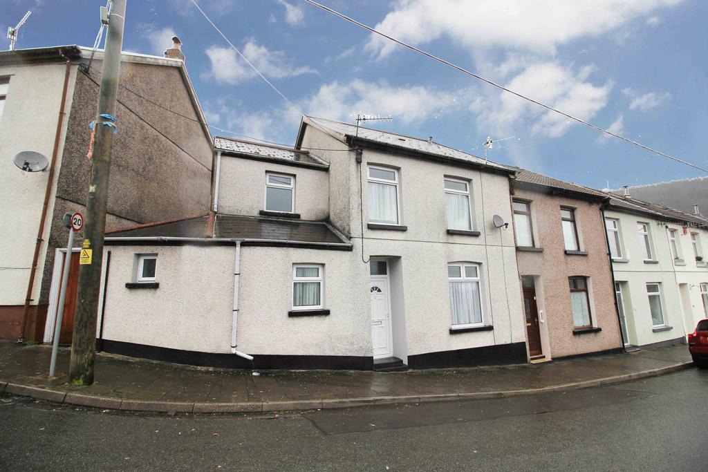 Park Street, Clydach Vale, Tonypandy... 4 bed end of terrace house £