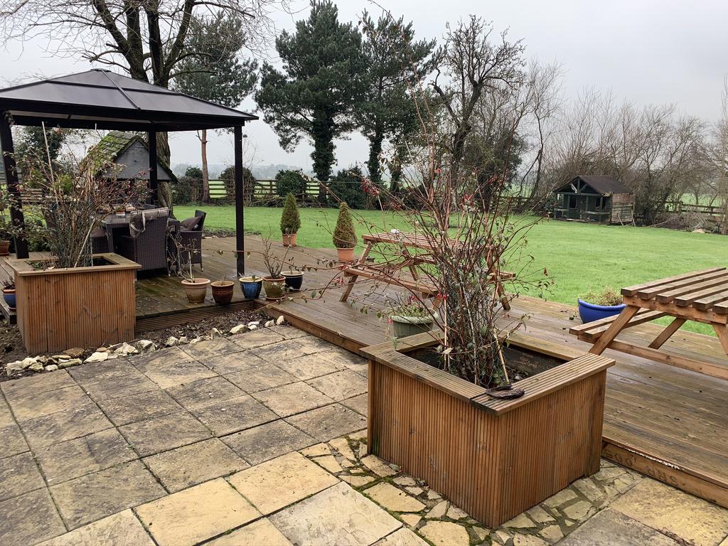 Garden & Patio