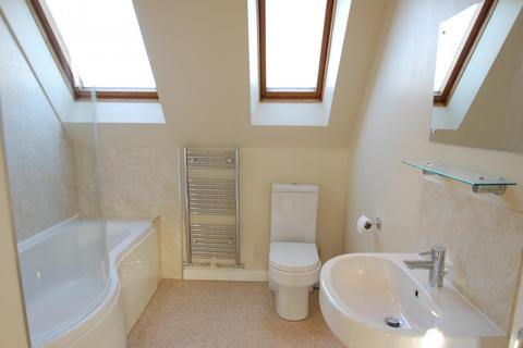 White Gates New Road, Chalfont St Giles, HP8 4AG
