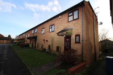 2 bedroom end of terrace house to rent, Denewood, High Wycombe, HP13