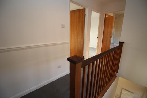 2 bedroom end of terrace house to rent, Denewood, High Wycombe, HP13