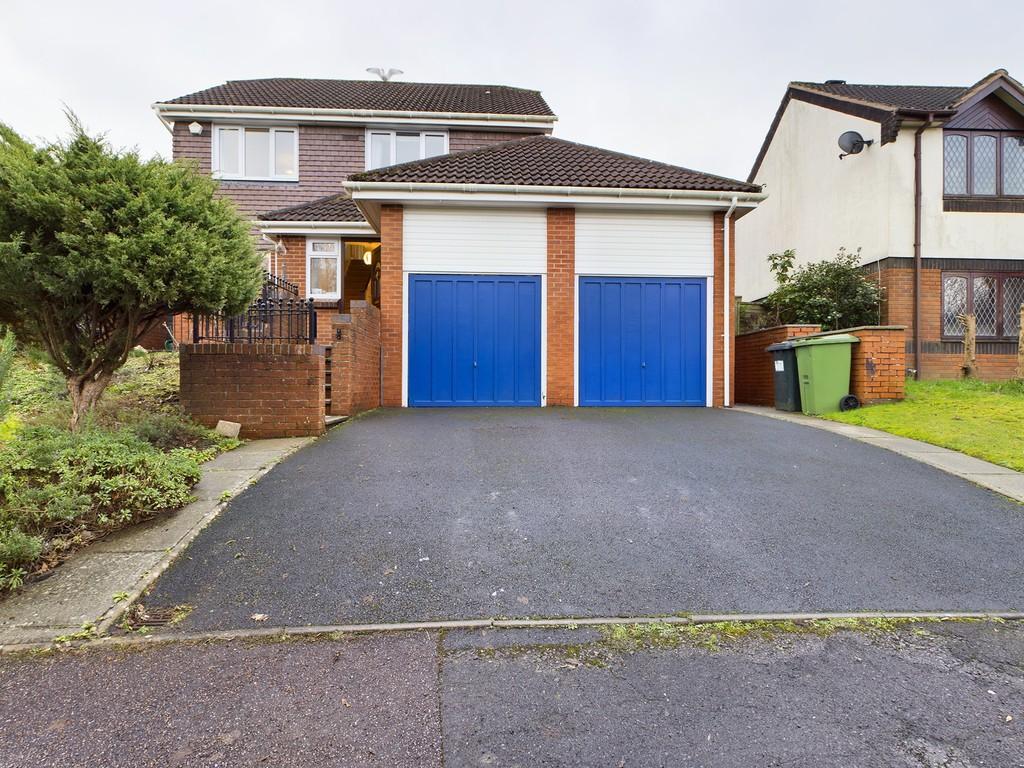 Lower Fern Road, Newton Abbot 4 bed detached house £375,000