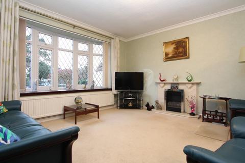 3 Grassmere Road, Yatton, Bristol, BS49 4DD