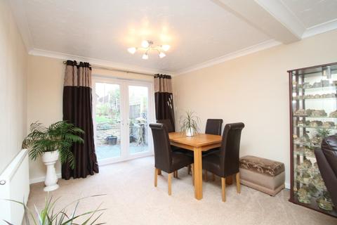 8 Rose Hill, Atherstone, CV9 1PT