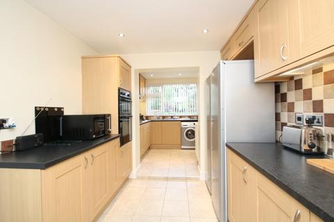 8 Rose Hill, Atherstone, CV9 1PT