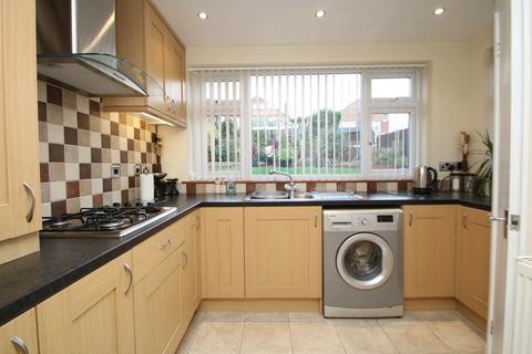 8 Rose Hill, Atherstone, CV9 1PT