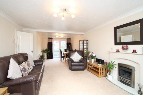 8 Rose Hill, Atherstone, CV9 1PT