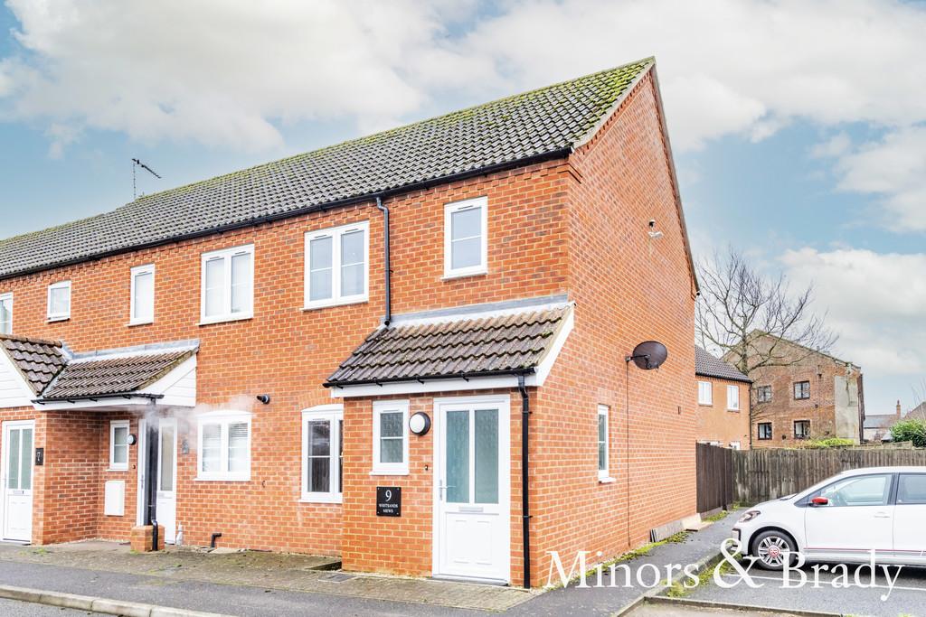 Whitsands Mews, Swaffham 2 bed end of terrace house £160,000
