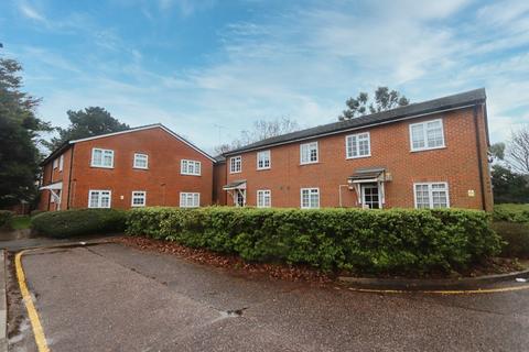 9 Barkwood Close, Romford, RM7 7AG