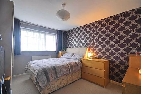 24 Baynham Drive, Worcester, WR5 2NJ