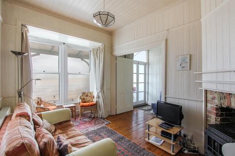 Iluka Spa Esplanade, Herne Bay, CT6 8EP