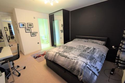 1 Moat Lane, Lower Upnor, Rochester, ME2 4GP