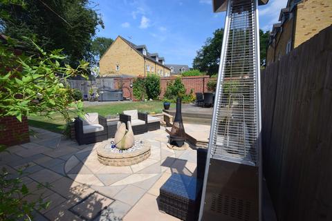1 Moat Lane, Lower Upnor, Rochester, ME2 4GP
