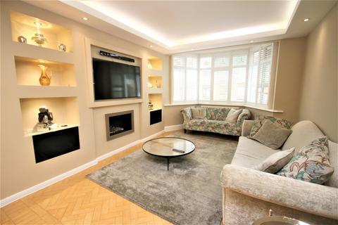 20 Gloucester Gardens, Cockfosters, Barnet, EN4 0QW