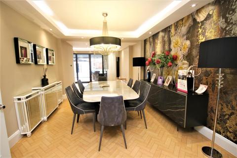 20 Gloucester Gardens, Cockfosters, Barnet, EN4 0QW