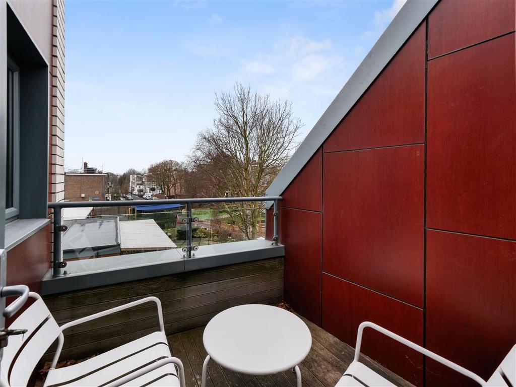 TERRACE Top Floor