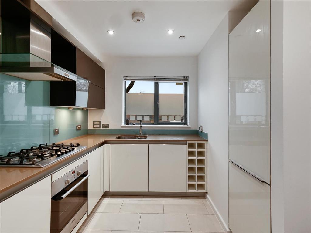 KITCHEN Gnd Floor