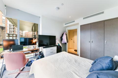 undefined, Charrington Tower, New Providence Wharf, London, E14